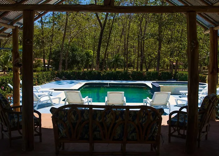 Lodge Borntobewild Ecoresort *